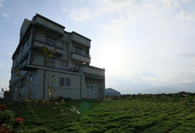 پانسیون 四季逗庭園民宿 All Around The Seasons B&b