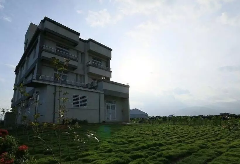 پانسیون 四季逗庭園民宿 All Around The Seasons B&b