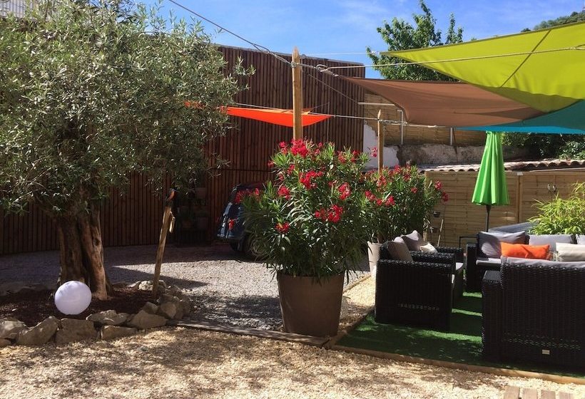 بنسيون Côté Jardin