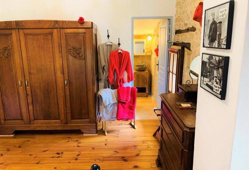 بنسيون Ferme De Tayac Charme Avec Pool