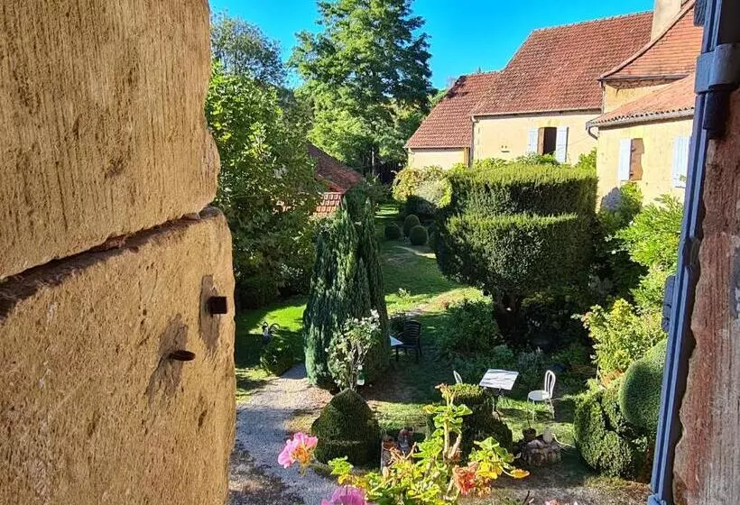 ペンション Ferme De Tayac Charme Avec Pool