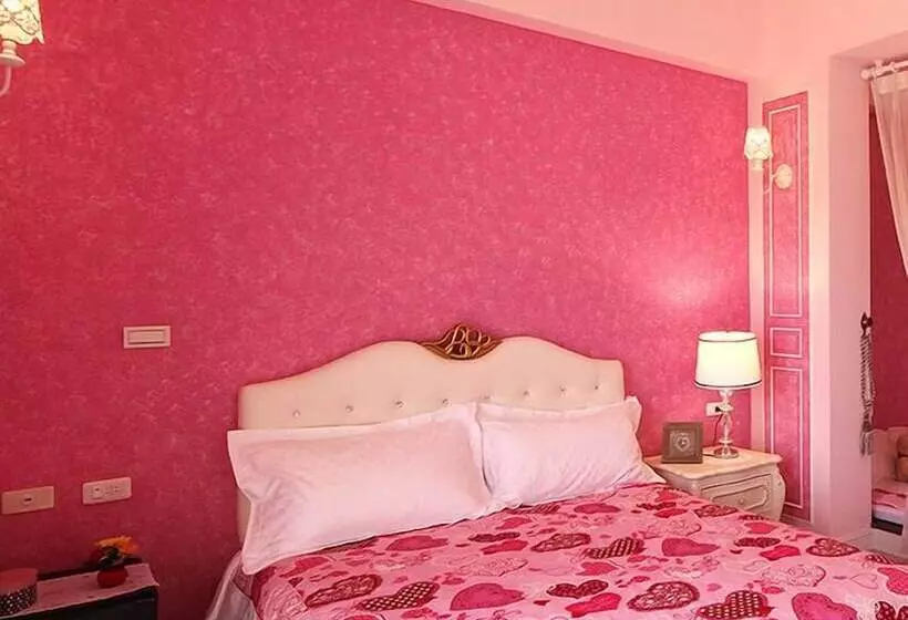 پانسیون Love 3 Cubed