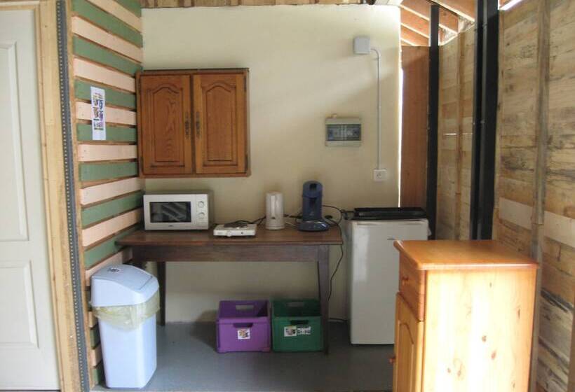 פנסיון Mon Jardin Du Bas Bugey