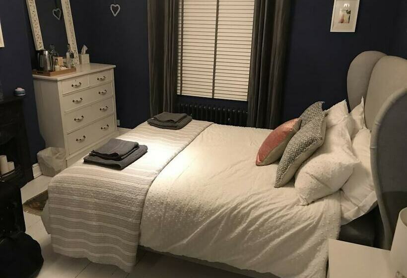 Пансион The Exchange