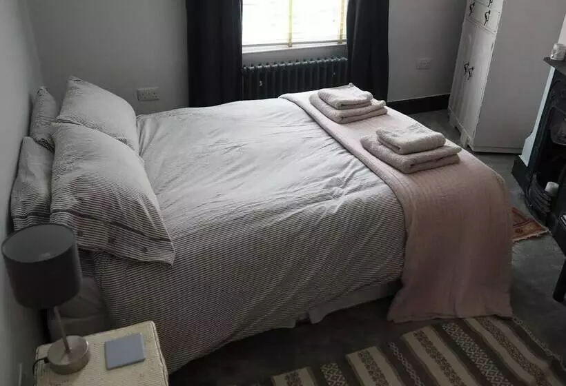 ペンション The Exchange