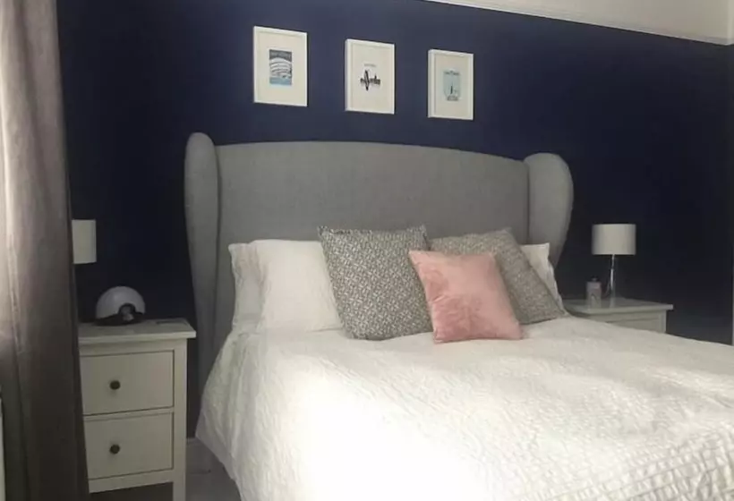 ペンション The Exchange