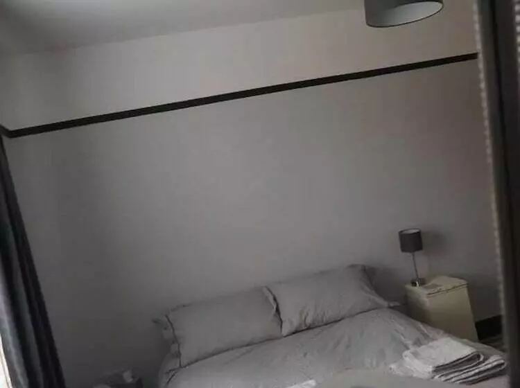 ペンション The Exchange