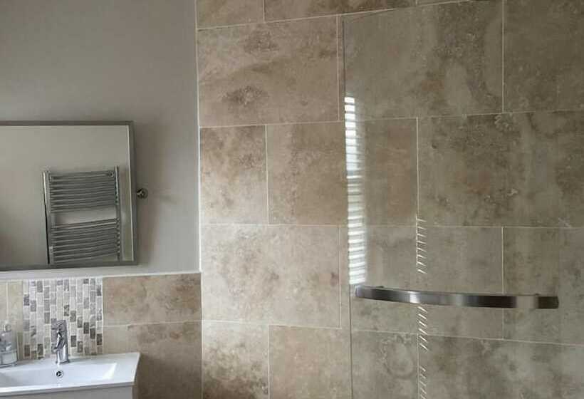 Пансион The Exchange