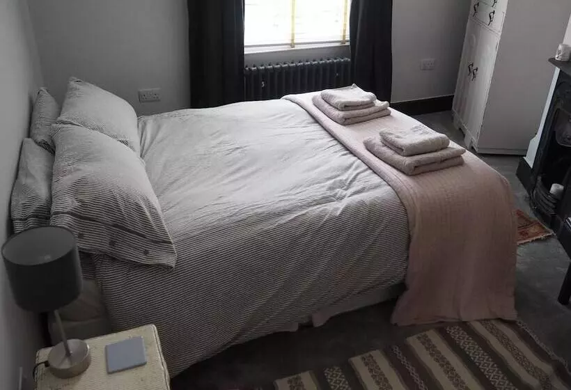 ペンション The Exchange