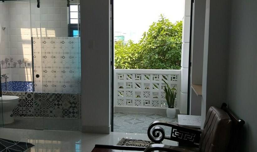 پانسیون The Land Of Canaan