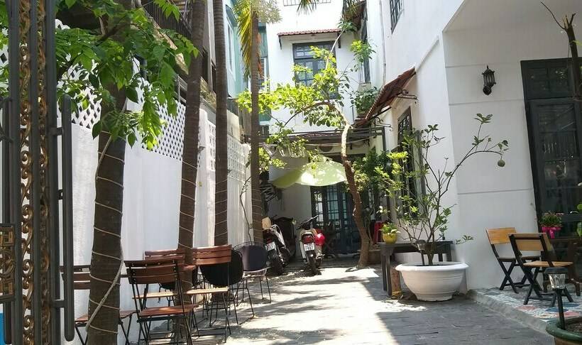 پانسیون The Land Of Canaan