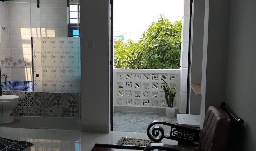 پانسیون The Land Of Canaan