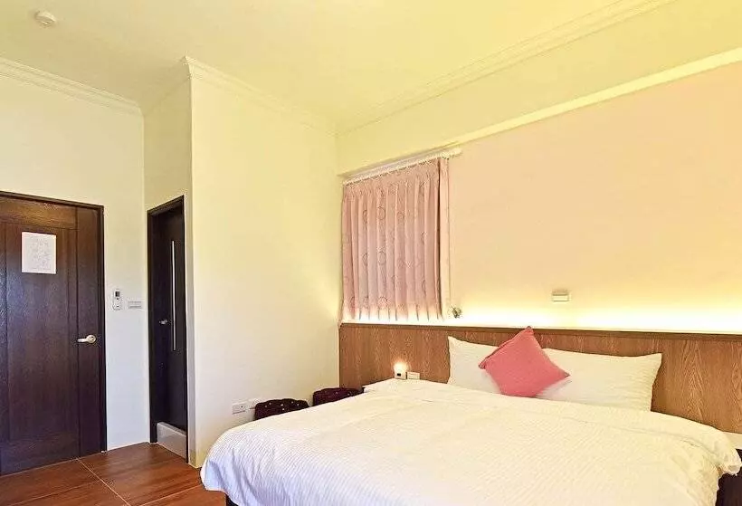 پانسیون Three Days And Two Nights B&b