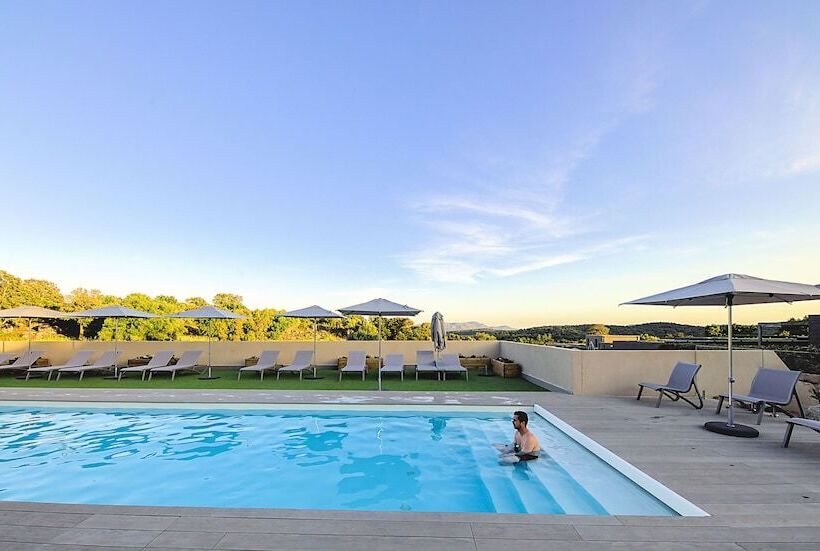 Résidence Pierre & Vacances Premium Les Terrasses D Arsella