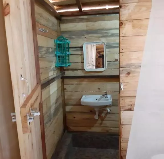 Hotelli Blue Corner Beach Huts & Restaurant