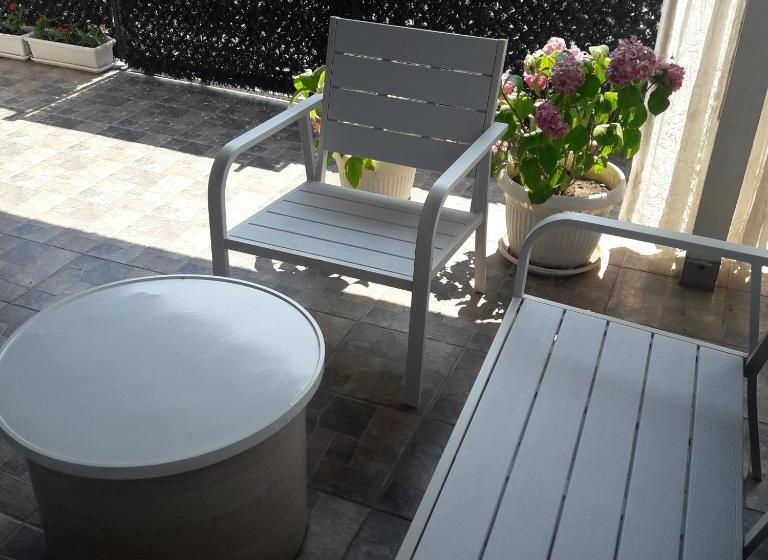 پانسیون Apartmani Nis