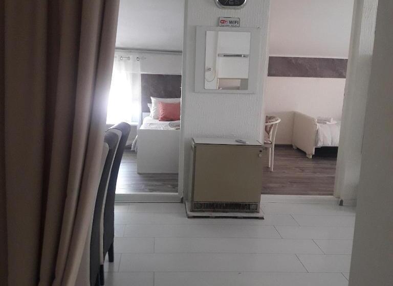 پانسیون Apartmani Nis