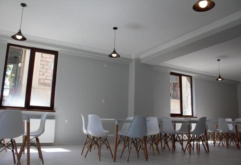 هتل White Mountains • თეთრი მთები