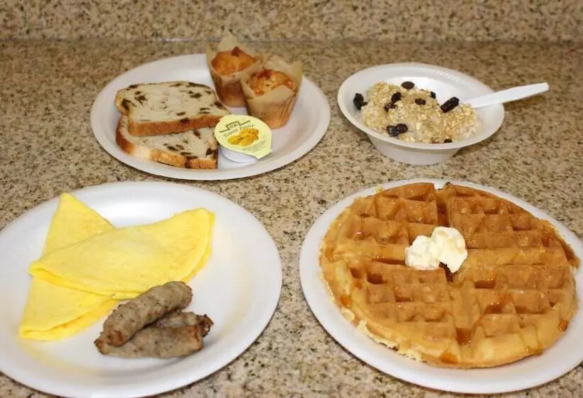 هتل Days Inn By Wyndham Watertown