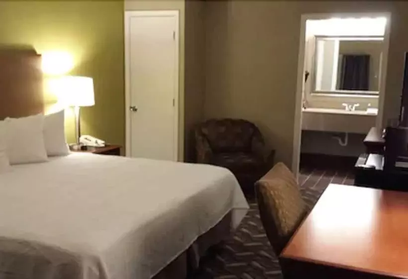 Hotelli Wingfield Inn