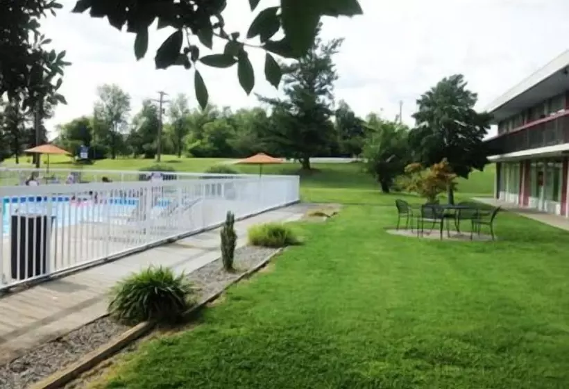 Hotelli Wingfield Inn