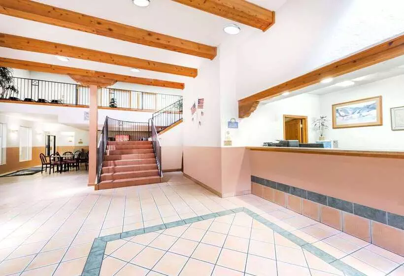 فندق Days Inn & Suites By Wyndham Lordsburg