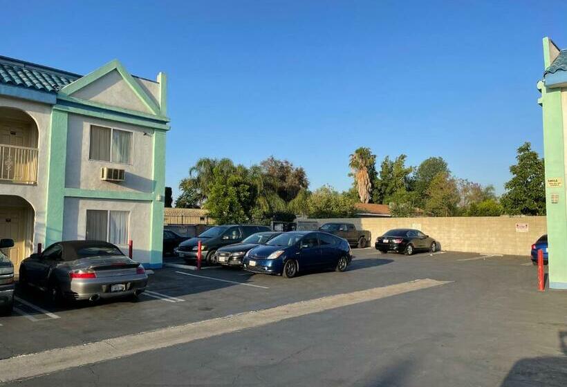 فندق Diamond Inn