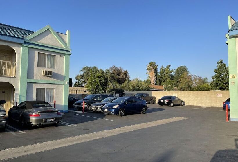 فندق Diamond Inn