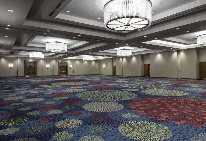 هتل Doubletree By Hilton Kansas City Overland Park