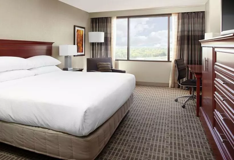 ホテル Doubletree By Hilton Kansas City Overland Park