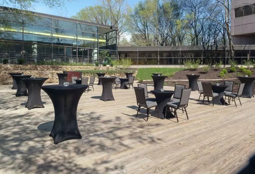 ホテル Doubletree By Hilton Kansas City Overland Park