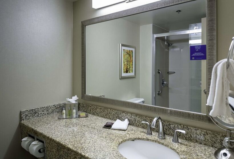 هتل Doubletree By Hilton Kansas City Overland Park