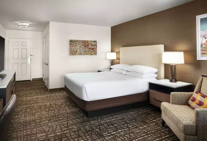 Отель Doubletree By Hilton Ontario Airport