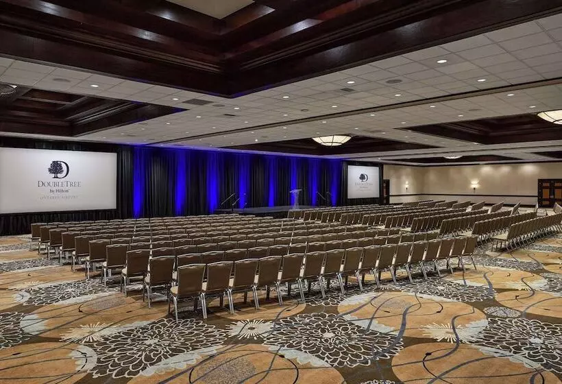 Отель Doubletree By Hilton Ontario Airport