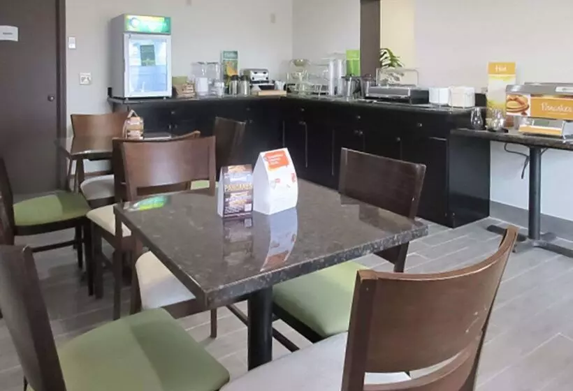 호텔 Quality Inn Farmington