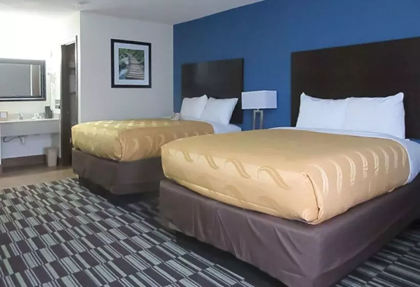 호텔 Quality Inn Farmington