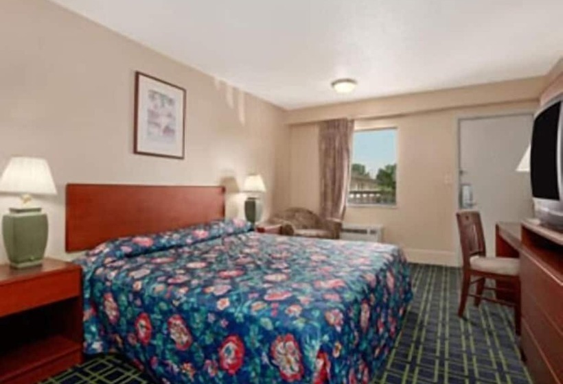 モーテル Hilltop Inn Pittsburgh