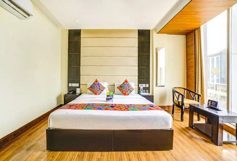 Fabhotel Diamond Zirakpur