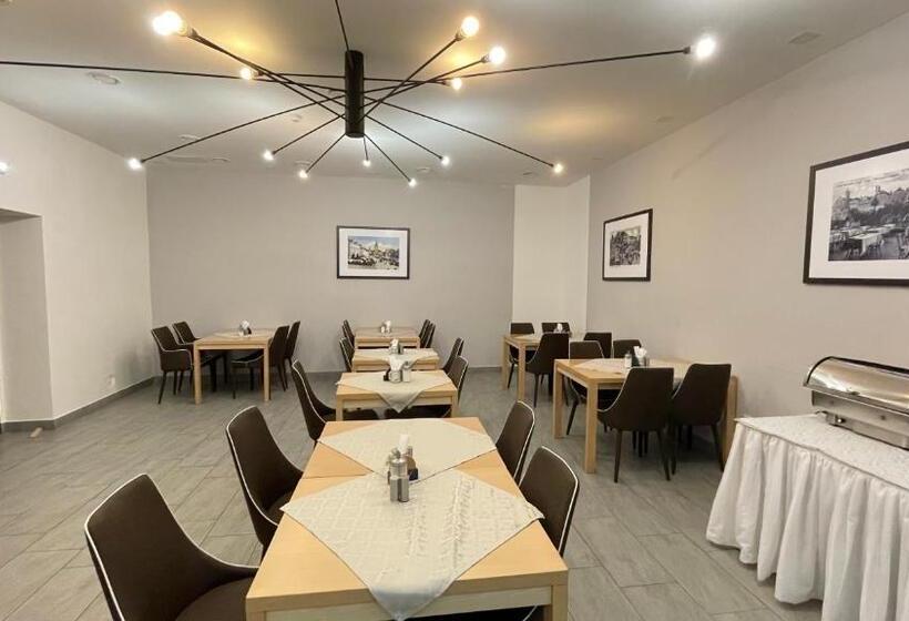 호텔 Zlatý Anděl