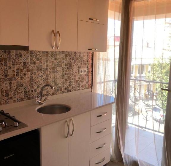 پانسیون Deluxe Guest House