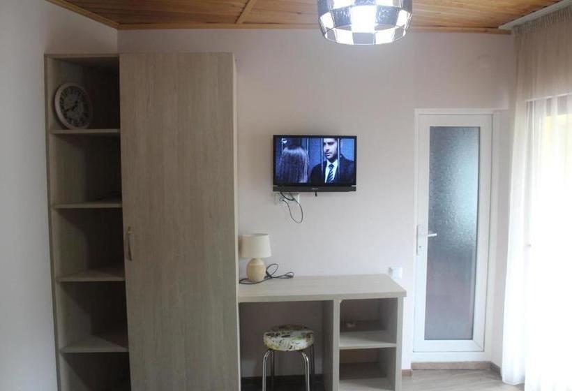 پانسیون Deluxe Guest House