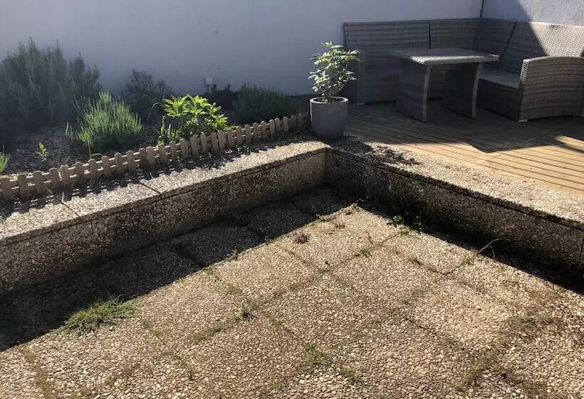 تختخواب و صبحانه La Demeure D'alexandra