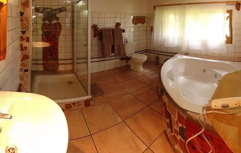 Hotelli Antbear Eco Lodge Drakensberg