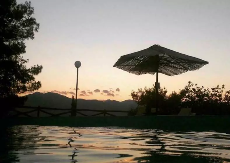 Hotelli Bungalow   Camping Apollon