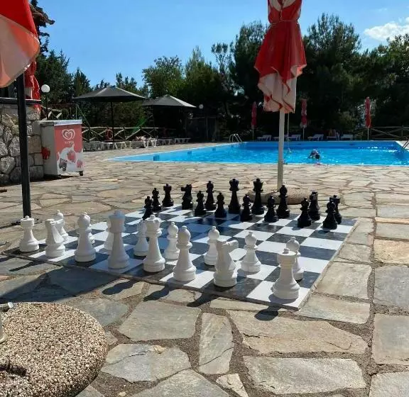 Hotelli Bungalow   Camping Apollon