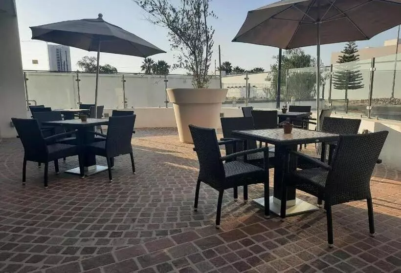 ホテル Fiesta Inn Celaya Galerias