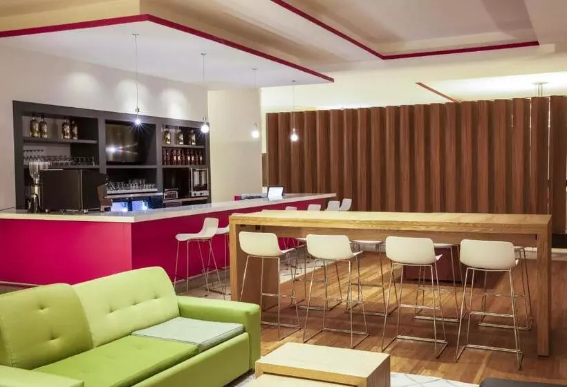 ホテル Fiesta Inn Celaya Galerias