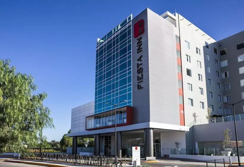 ホテル Fiesta Inn Celaya Galerias