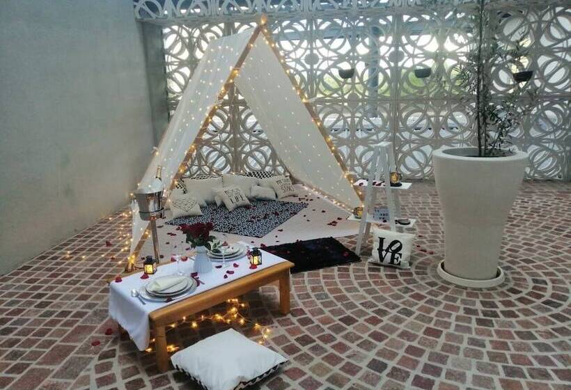 هتل Fiesta Inn Celaya Galerias