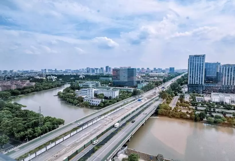 ホテル Four Points By Sheraton Jiaxing